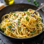 Italian Pasta with Garlic Olive Oil Sauce